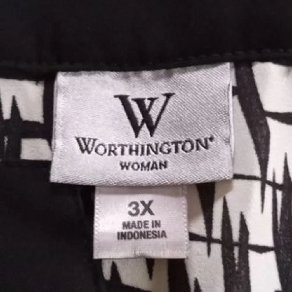 Worthington Women's Long Sleeve Printed Dress Blouse - Size (3X) - Black/White - Picture 3 of 3